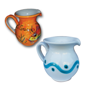Brocca in terracotta con decoro vietrese e scritta personalizzata. A partire da € 3,00