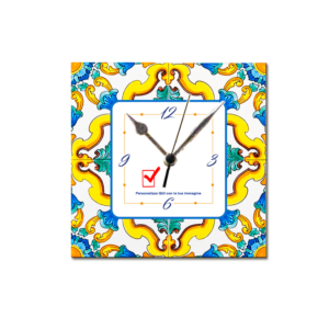 Orologio mattonella in ceramica cm. 20x20 con stampa personalizzata. A partire da € 4,00